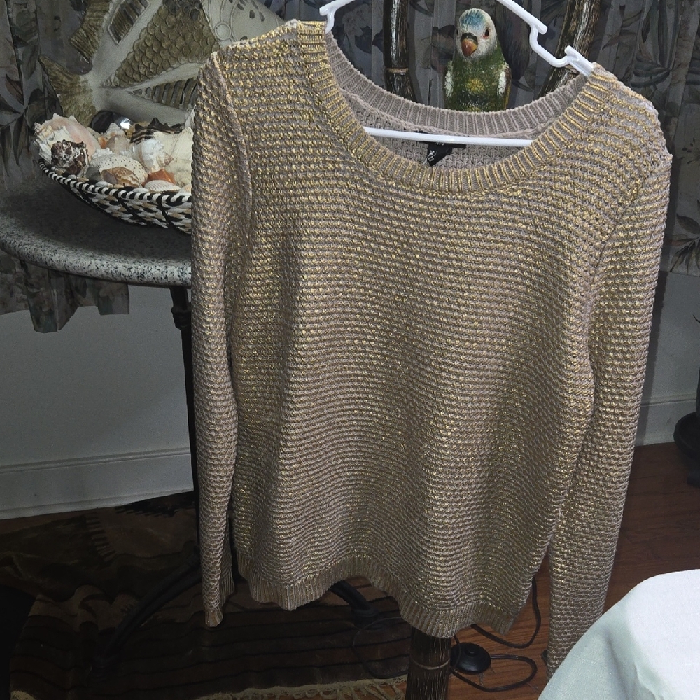 H&M Tan And Gold Sweater Size Large